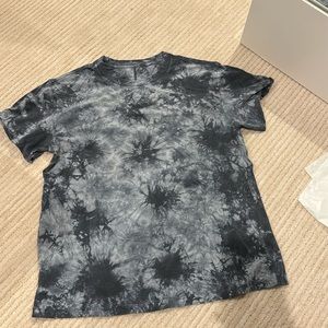 Lululemon tie dye tshirt